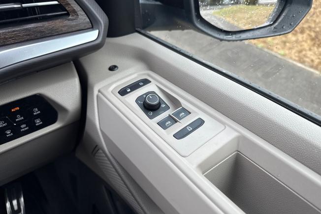 Volkswagen Multivan Photo 37