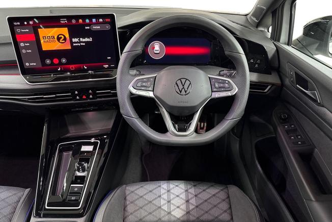 VOLKSWAGEN Golf Photo 11