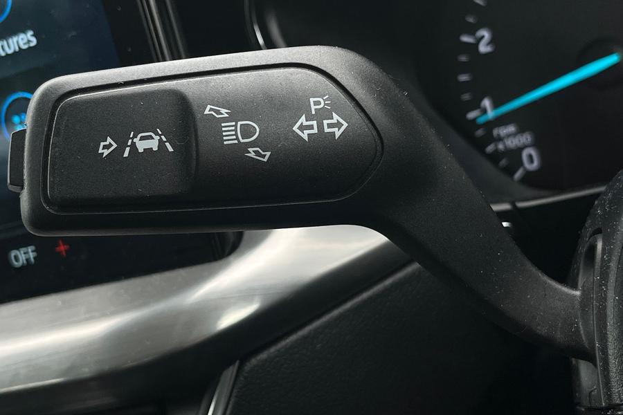 Ford Focus Photo autoimg-34fc592dad7bfd64f789c26b7ea6bc3314eafb95.jpg