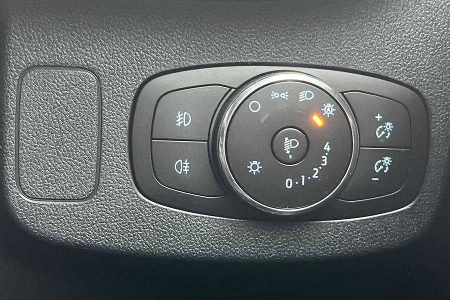 Ford PUMA Photo autoimg-34fdd2db663d24eb41f343c3f1b539e13e2c1354.jpg