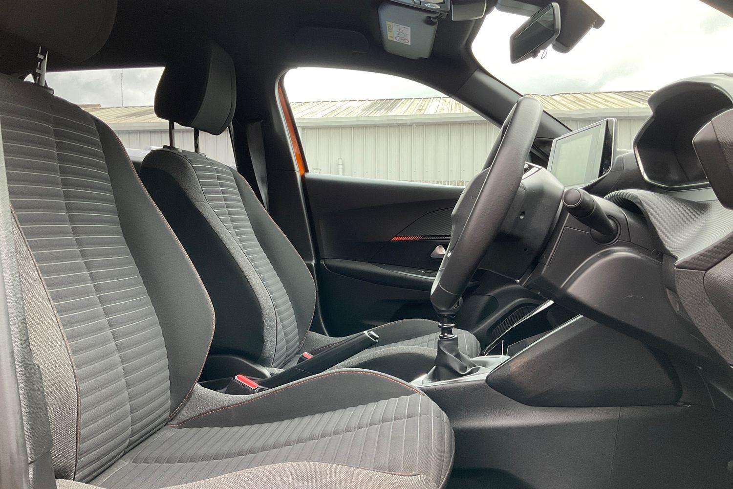 Peugeot 2008 Photo 16