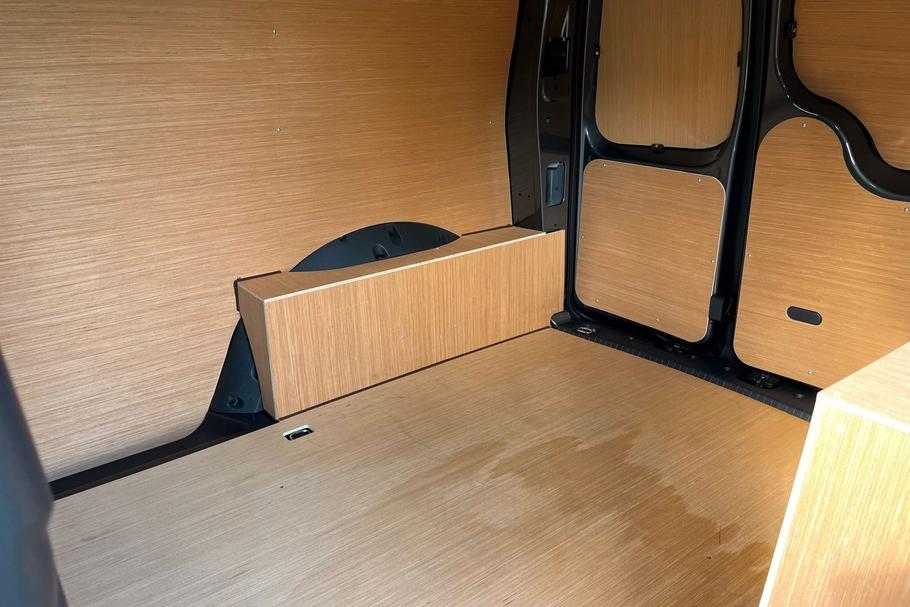 Used FORD TRANSIT CONNECT YF25BKZ 4