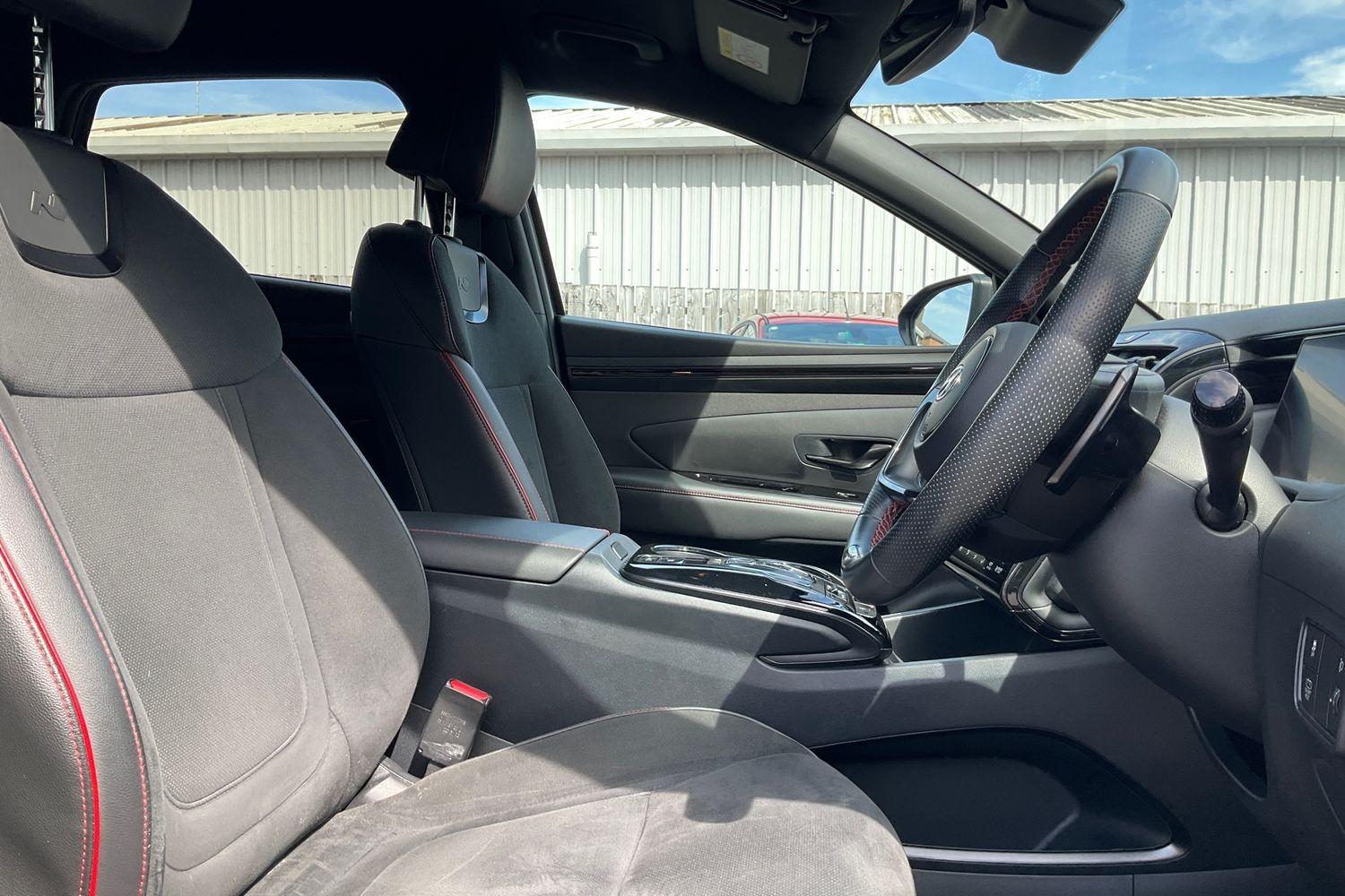 Hyundai TUCSON Photo 16