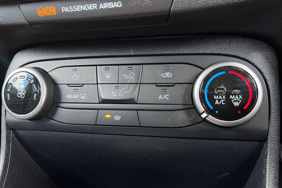 Ford Fiesta Photo autoimg-350cf48808acf78b21b8519f8bf53c1985f4a464.jpg