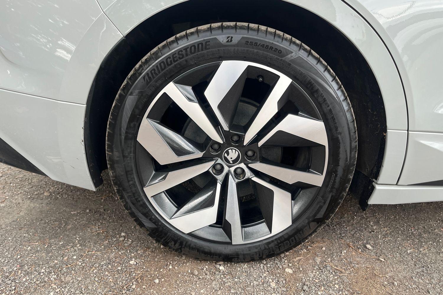 Skoda ENYAQ Photo 38