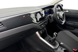 VOLKSWAGEN Polo Photo 2