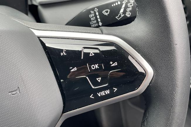 VOLKSWAGEN ID.3 Photo 17