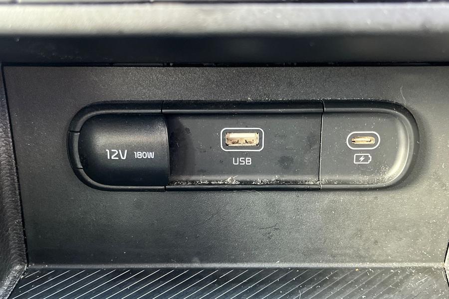 Kia SPORTAGE Photo autoimg-351122f3357cb96620f523497f059b5547da7cef.jpg