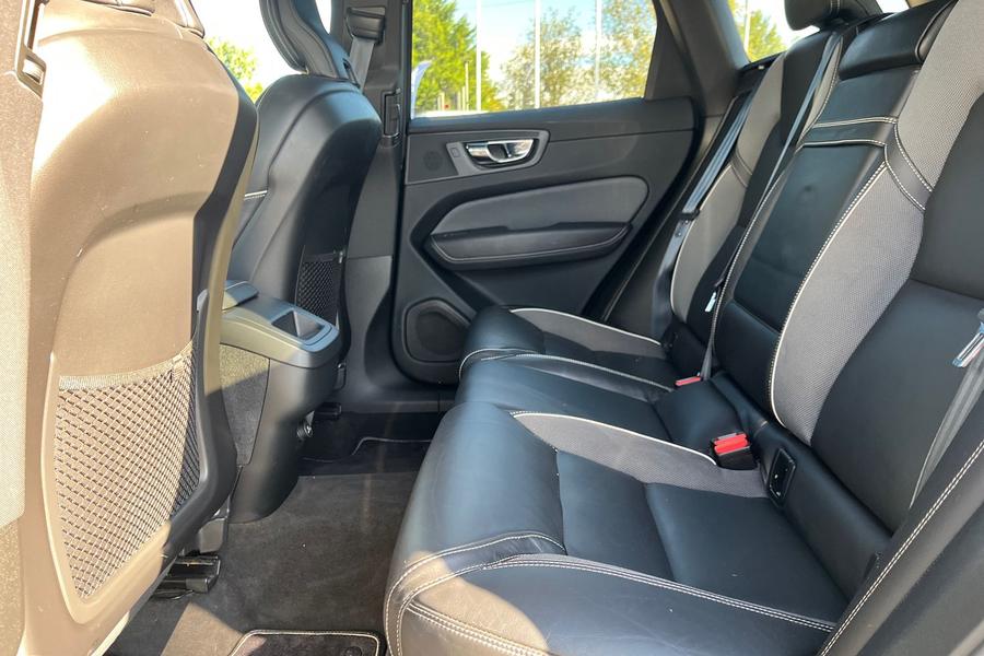 Volvo XC60 Photo autoimg-35116fb22278d806bbd789cd0fc67e64f733d8a2.jpg