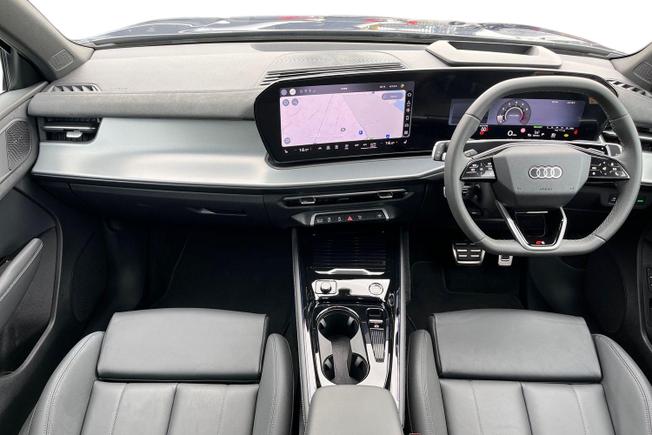 AUDI Q3 Photo 10
