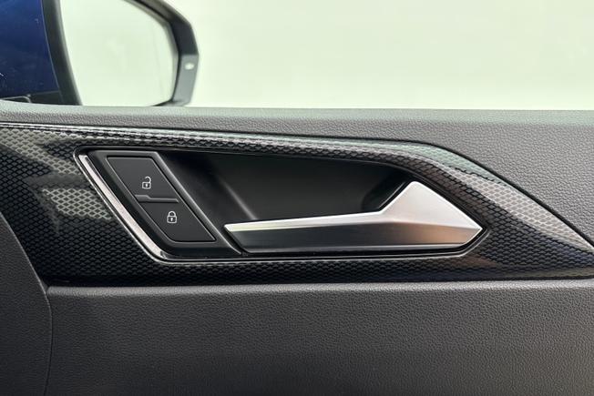 VOLKSWAGEN Polo Photo 33