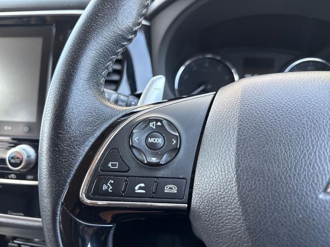 MITSUBISHI Outlander Photo 16