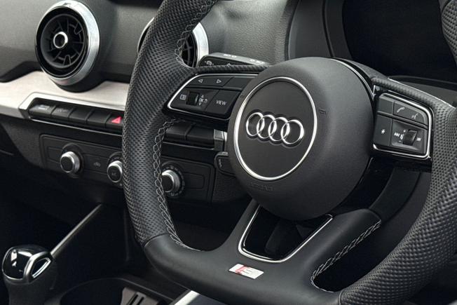 AUDI Q2 Photo 29