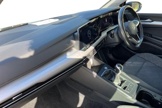 Volkswagen Golf Photo autoimg-351e4cb3bc80c6276ee63fef2b5c3b553806486d.jpg
