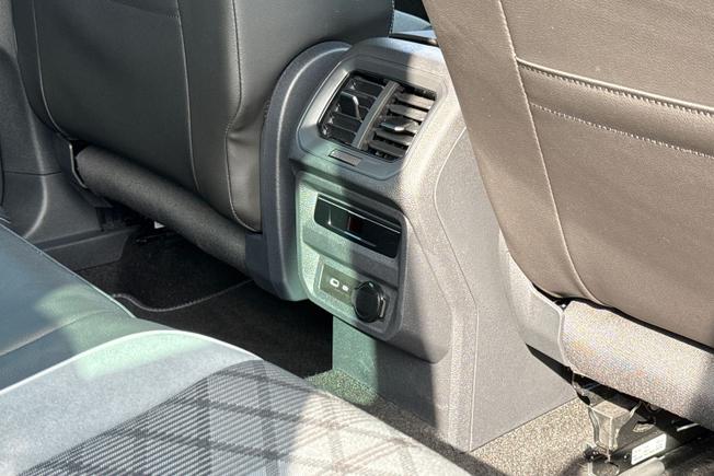 VOLKSWAGEN Tiguan Photo 46
