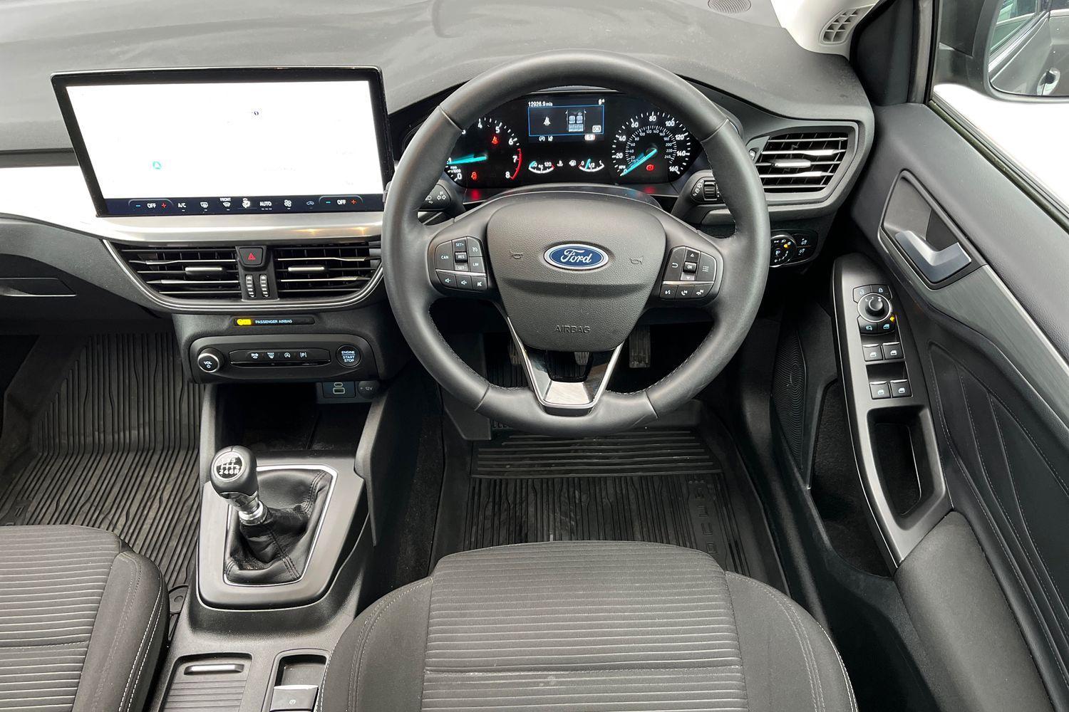 Ford FOCUS Photo 10