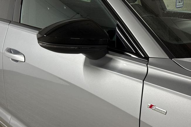 Audi A6 Saloon Photo 20