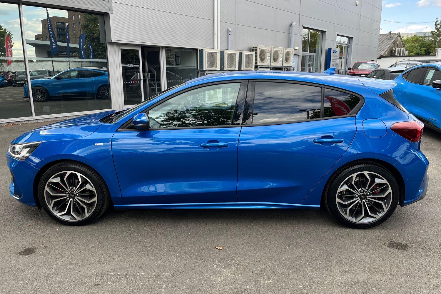 Ford FOCUS Photo 31