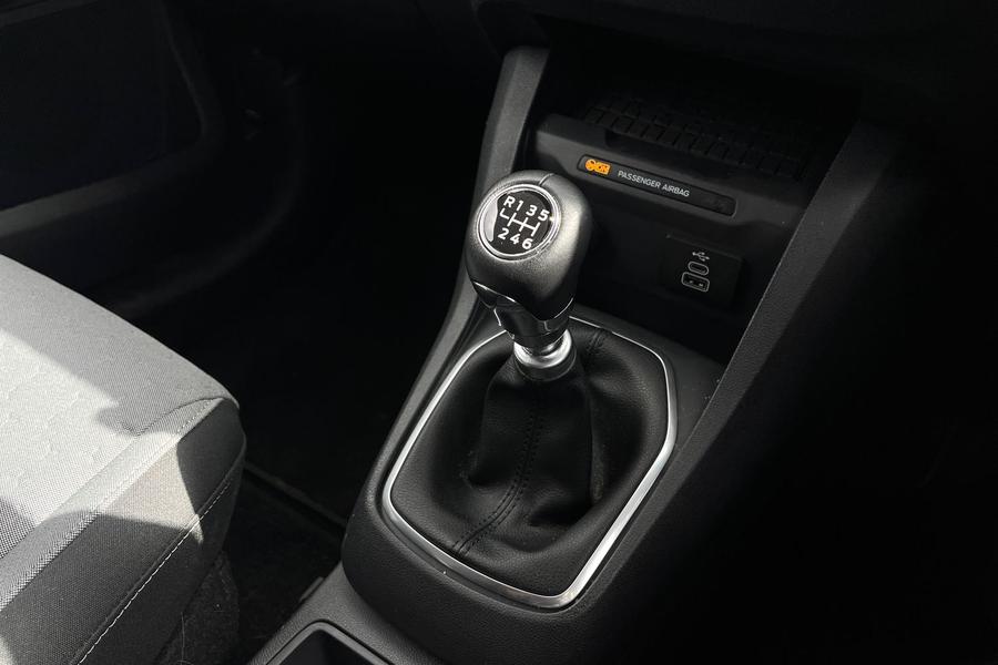 Ford Tourneo Courier Photo autoimg-352d6e131a5ed655aa8dba221ec46edbd9d80638.jpg