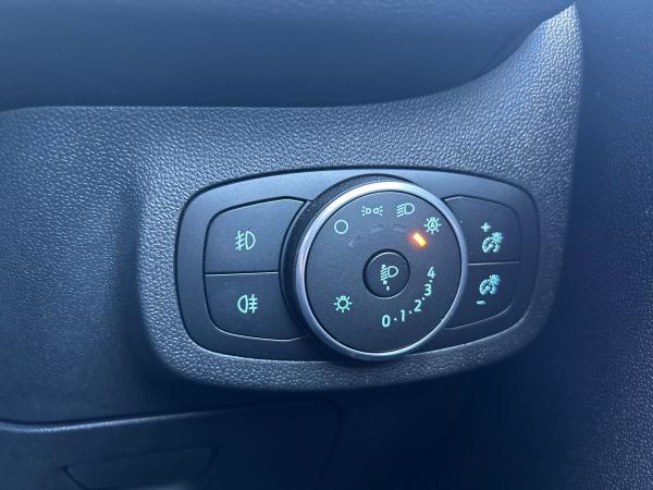 Ford Fiesta Photo autoimg-353353a81d37de1a0027f9e31446dd00f902bf9f.jpg