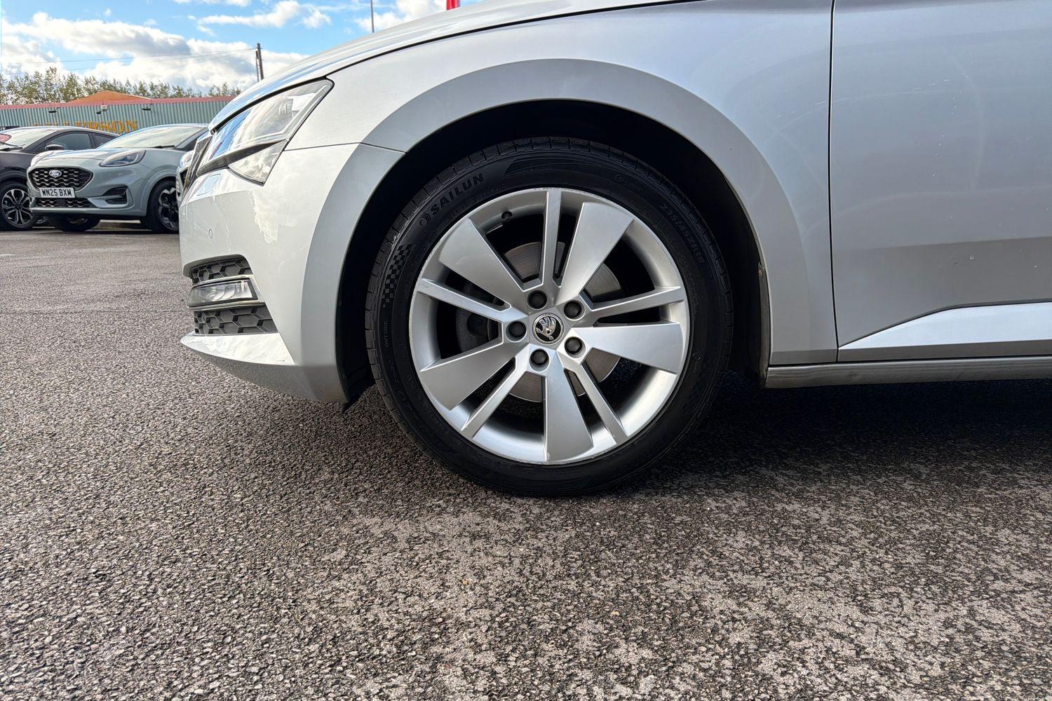 Skoda Superb Photo 7