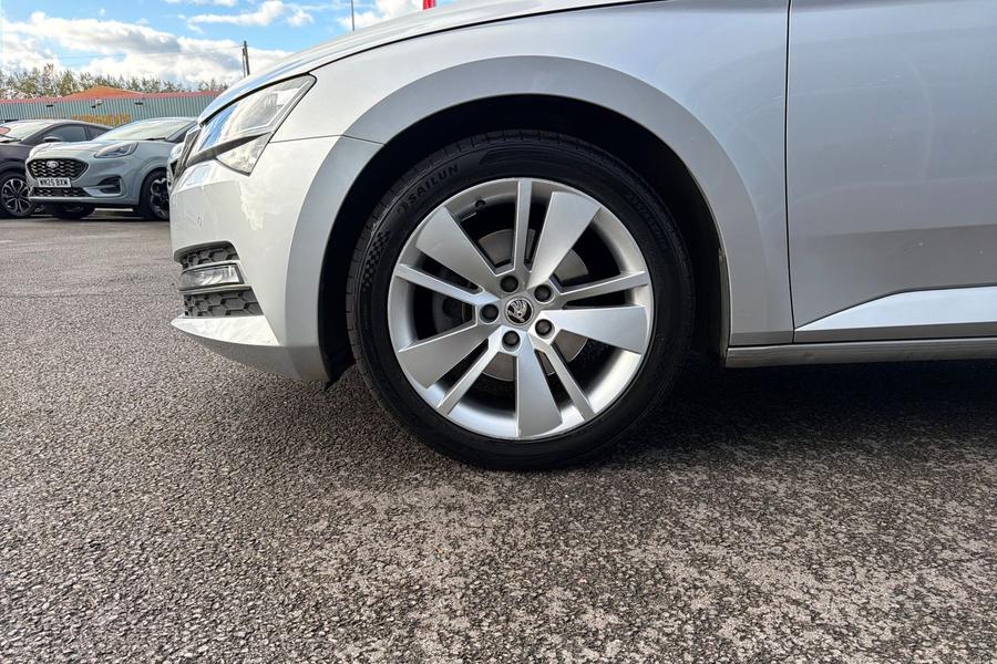 Skoda Superb Photo autoimg-3535e3ac5e2647fe0a70fd5d181b2527790032c2.jpg