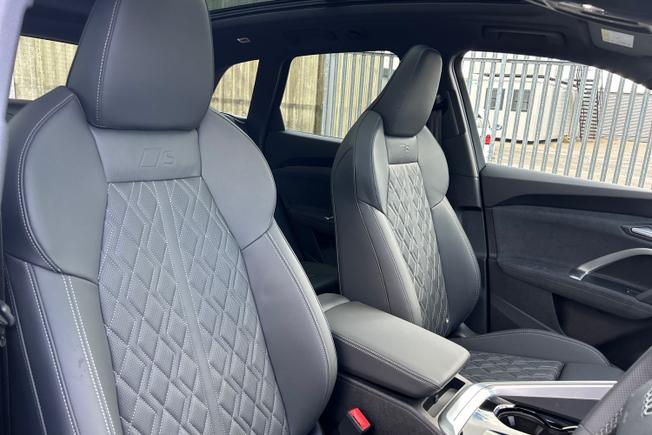 AUDI Sq5 Photo 40