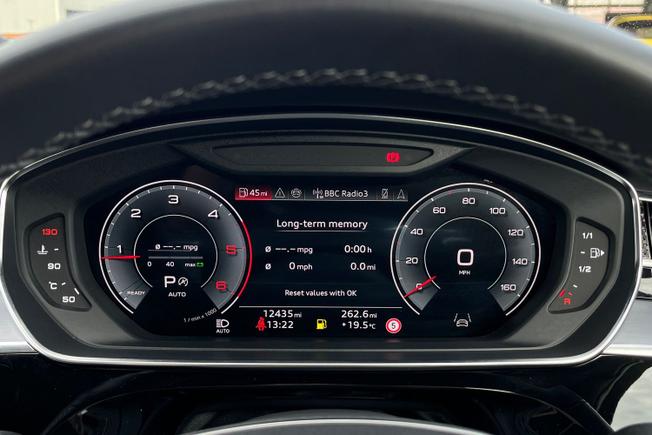 Audi A8 Photo 16