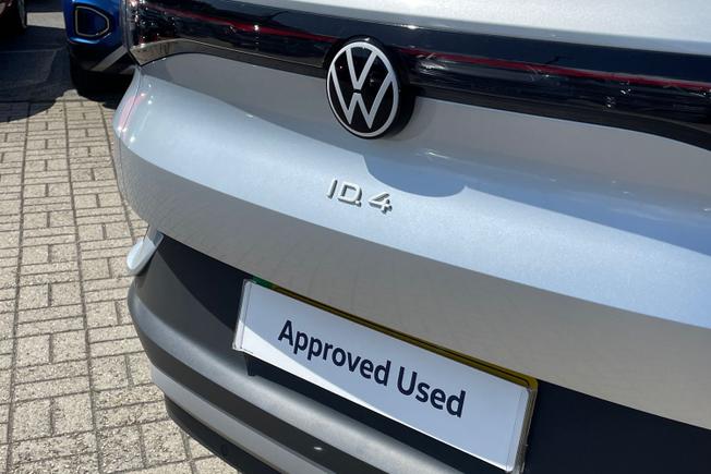 VOLKSWAGEN ID.4 Photo 21