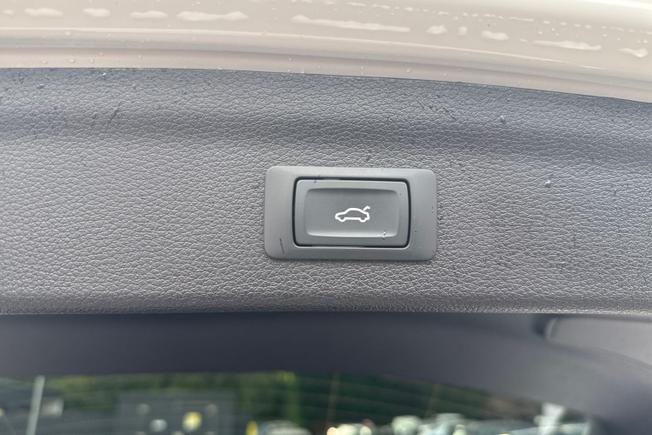 AUDI Q3 Photo 24