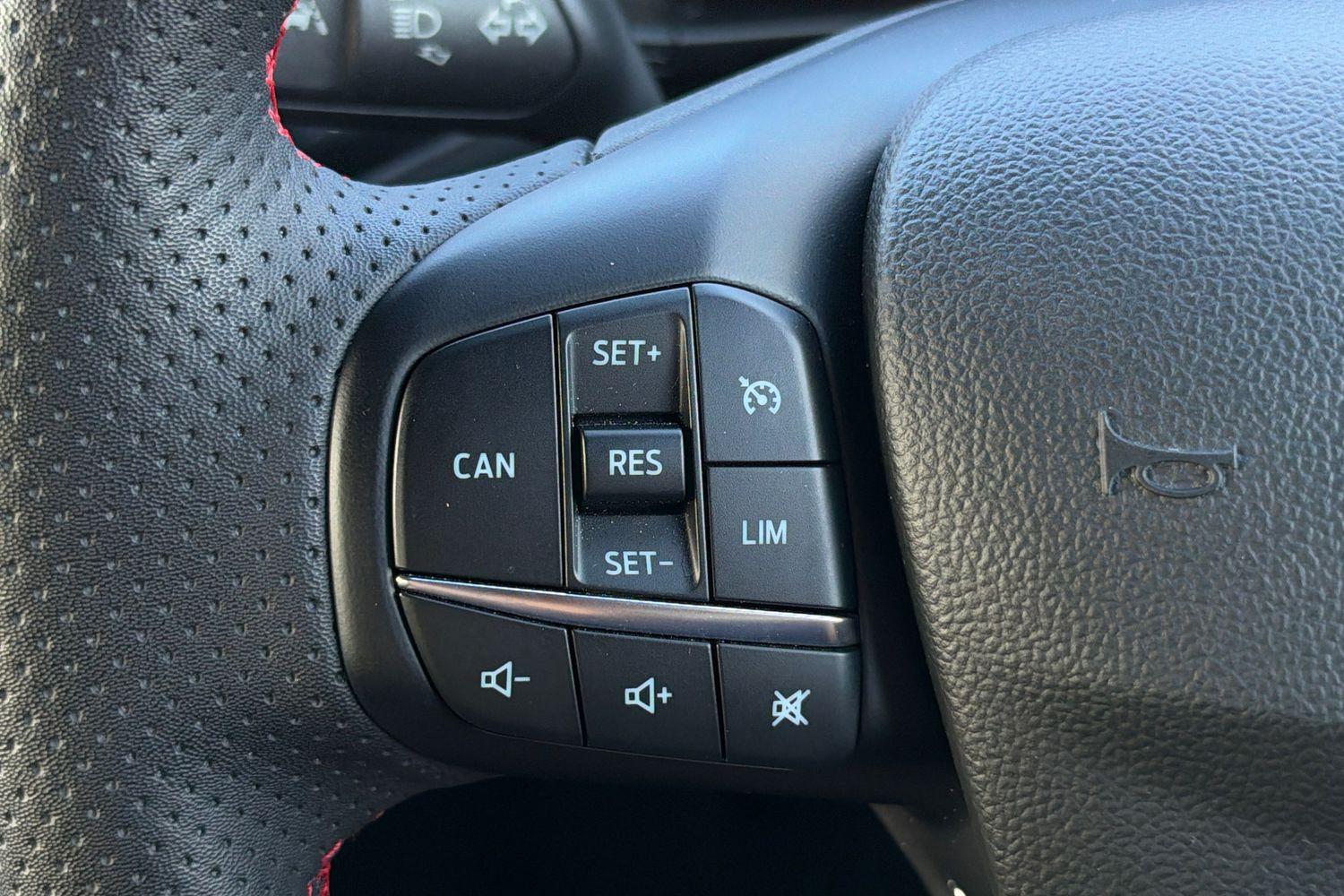 Ford FOCUS Photo 38