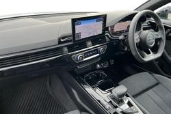 AUDI A4 Photo 2