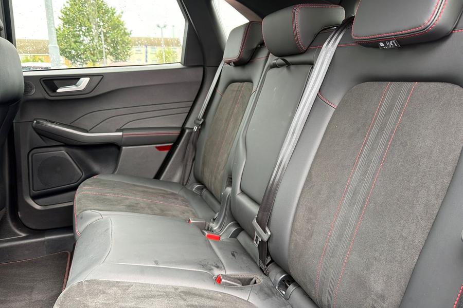 Ford KUGA Photo autoimg-354160ccb6647fa9fdf725a8be9955b0803675b7.jpg