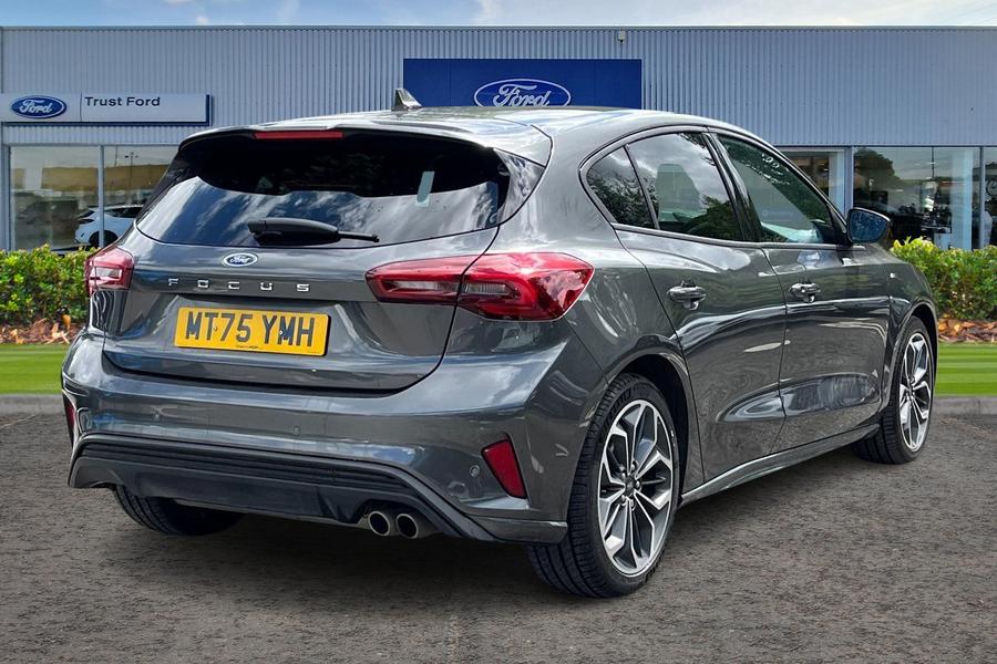 Ford Focus Photo autoimg-3541ca742c0f167bd8b53d14ec5da19f6d32cd29.jpg