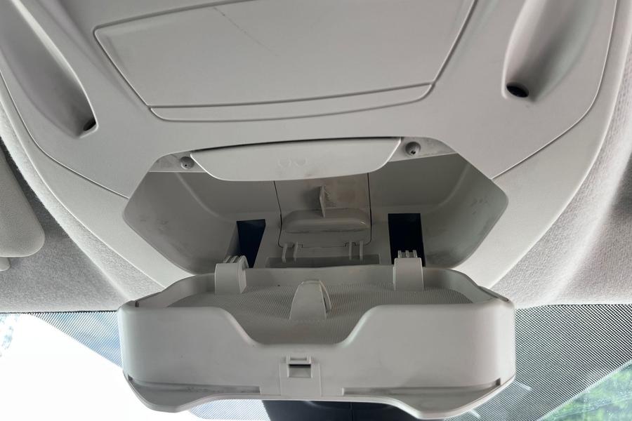 Ford C-MAX Photo autoimg-354626f5ad70f648b72ccdec57e97aad2be44197.jpg