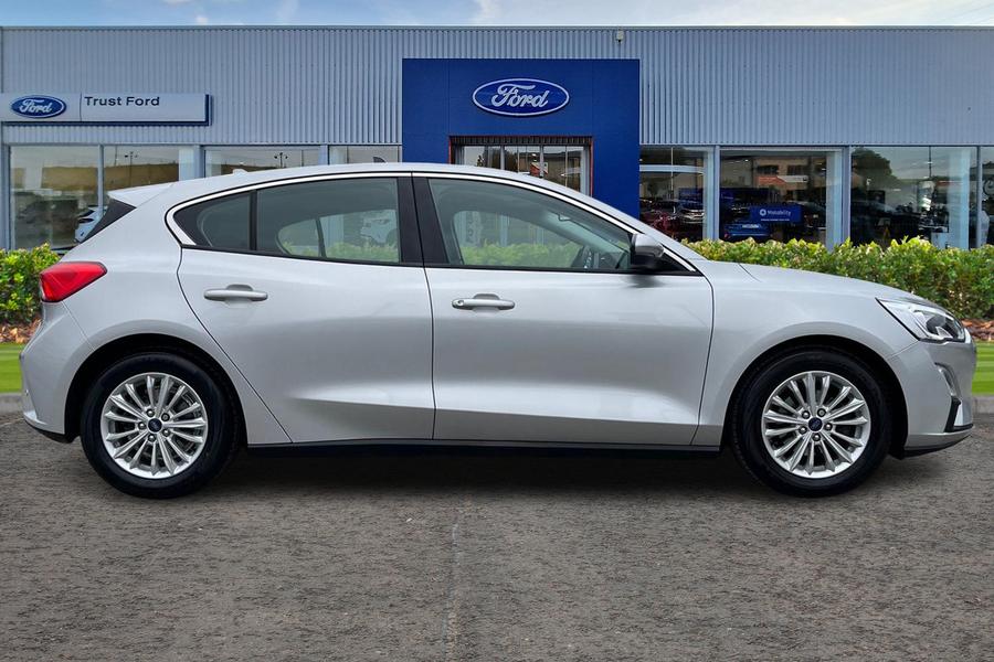 Ford Focus Photo autoimg-3548db1dc90d605119e31e14e68d7bb0620075b8.jpg