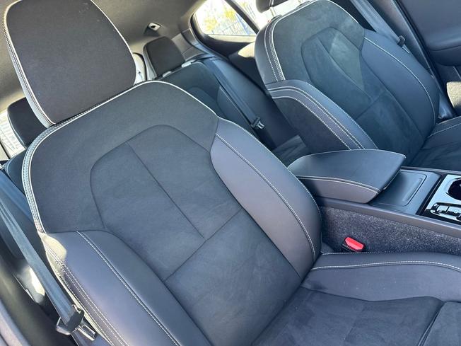 VOLVO Xc40 Photo 29
