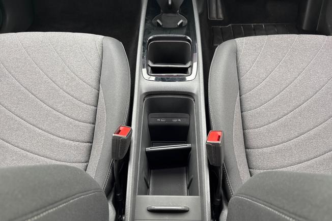 VOLKSWAGEN ID.3 Photo 24