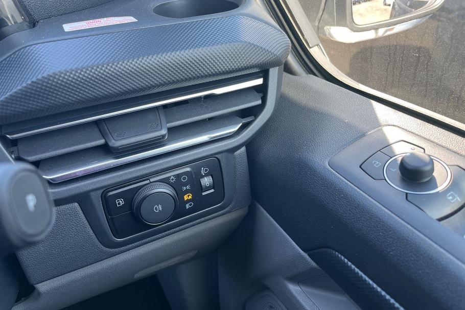 Used FORD TRANSIT CUSTOM WP75COH 27