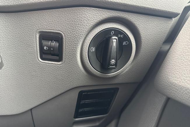 VOLKSWAGEN Crafter Photo 21