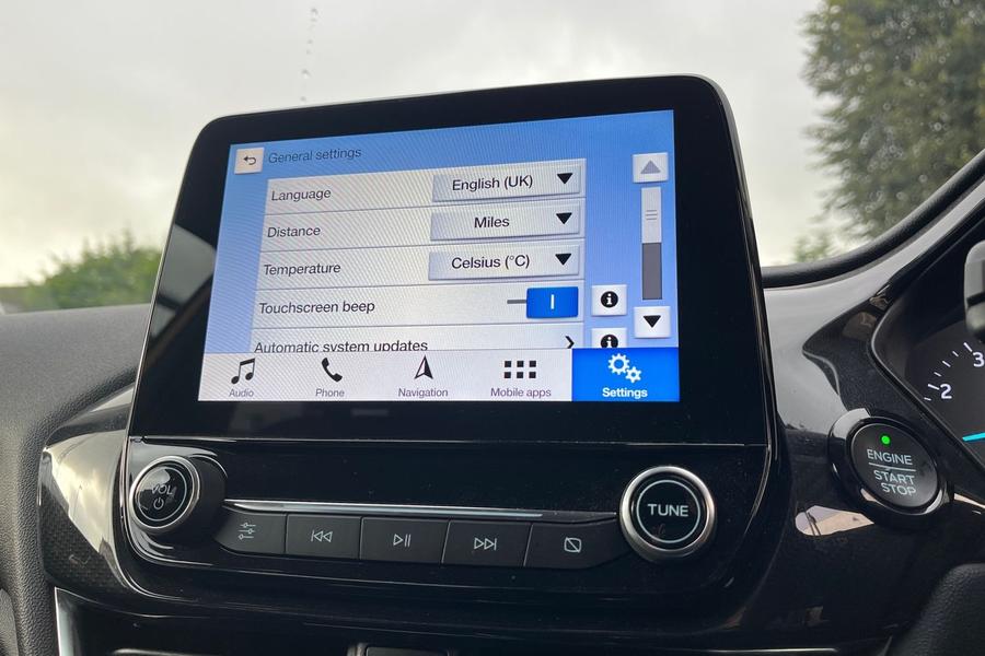 Ford FIESTA Photo autoimg-35538e7b65283f7ce26116b46357cf93a4a642df.jpg