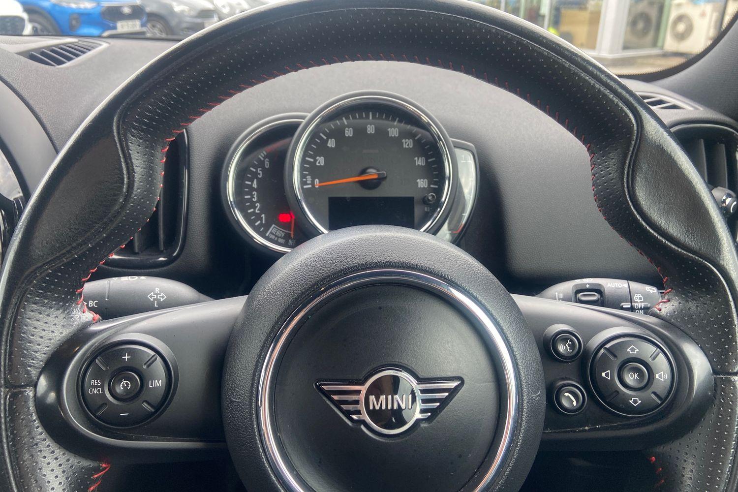 MINI Countryman Photo 11