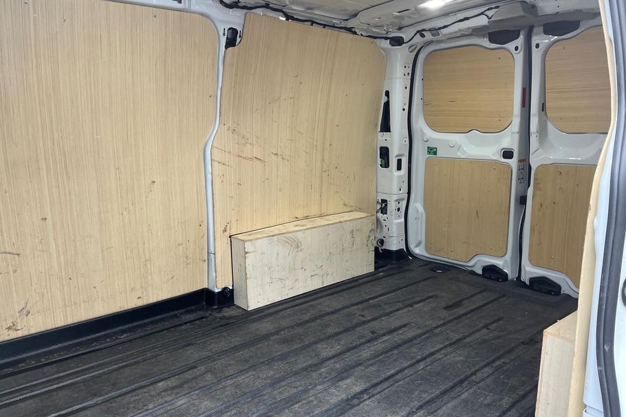 Used Ford TRANSIT CUSTOM FY25YGU 4