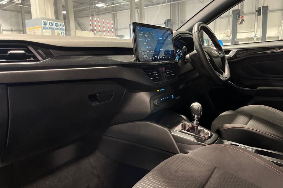 Ford FOCUS Photo autoimg-3555fa0a42c877f74e27080cfaf7bce282dab7ba.jpg