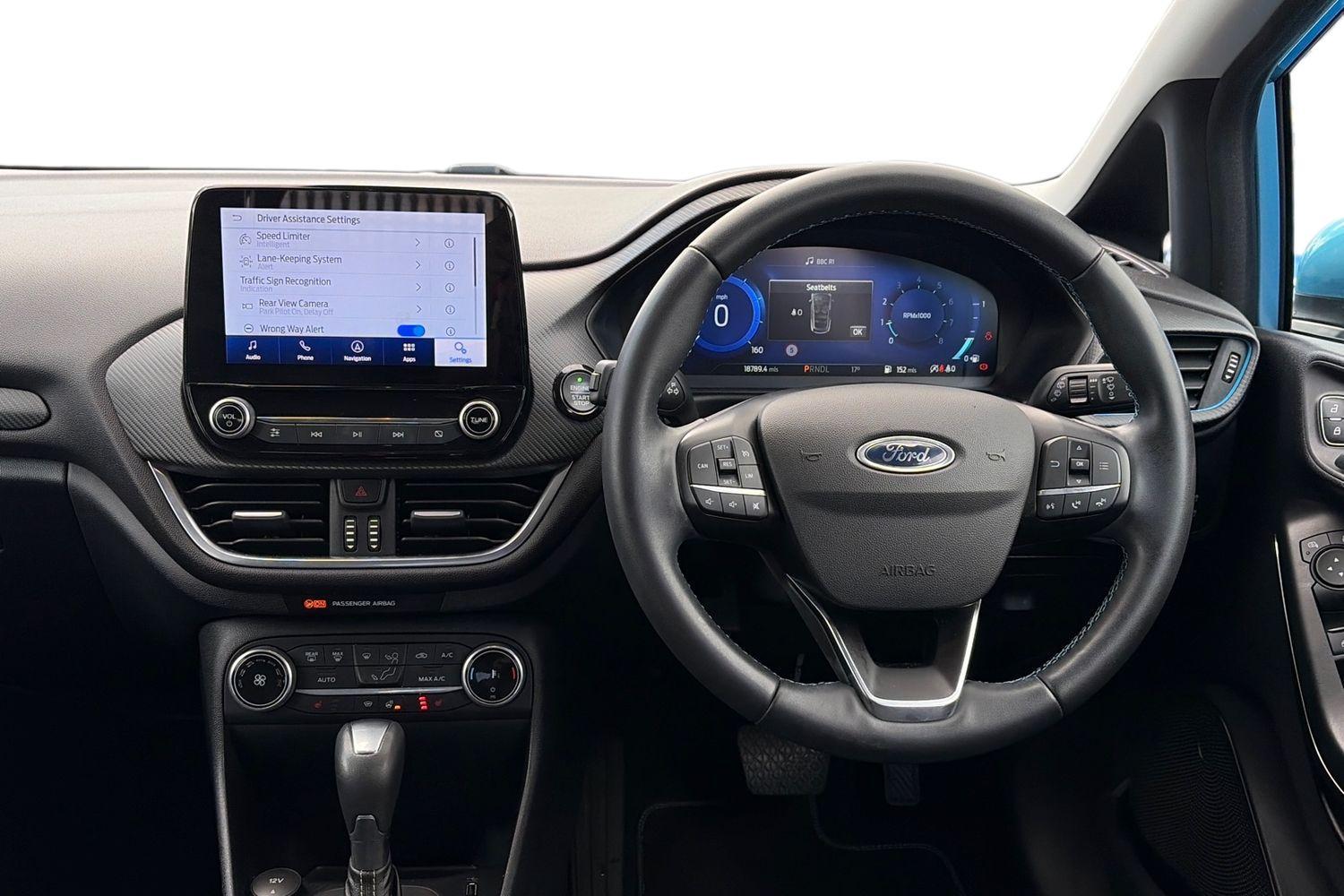 Ford FIESTA Photo 10