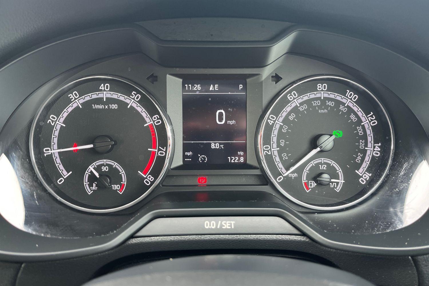 Skoda OCTAVIA Photo 12