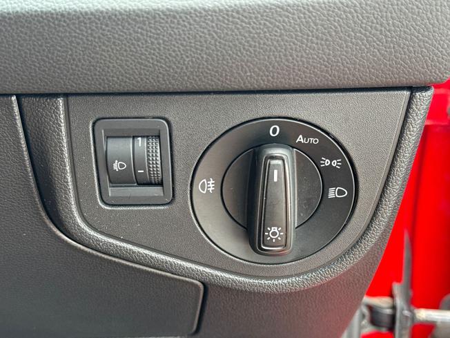 VOLKSWAGEN Polo Photo 49