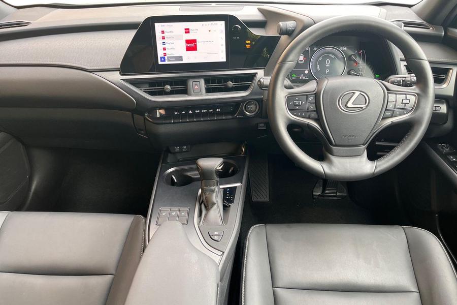 Lexus UX Photo autoimg-355d5a9c16fae1f72dd4a28acf30694a8bcf01f9.jpg