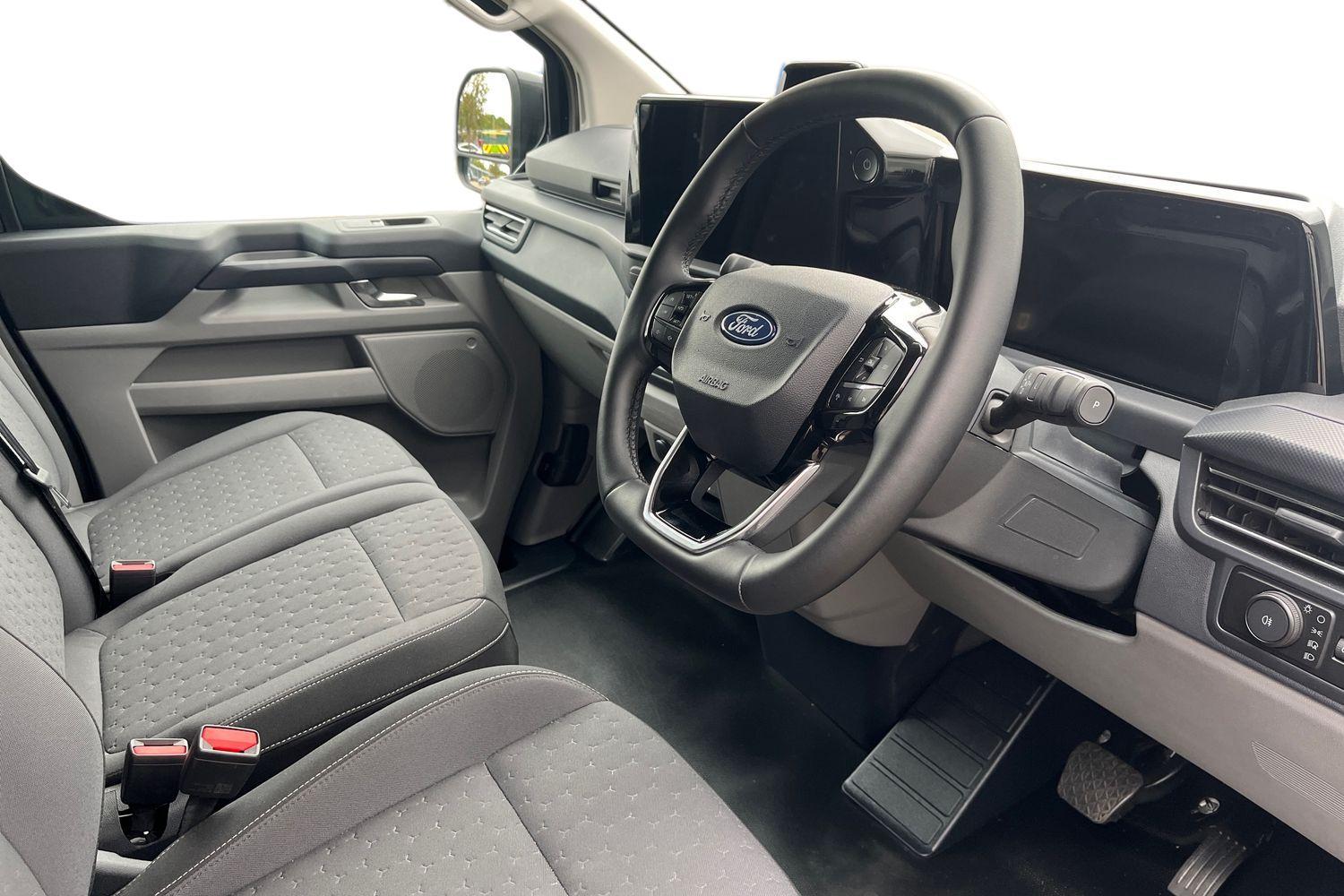 Ford TRANSIT CUSTOM Photo 13