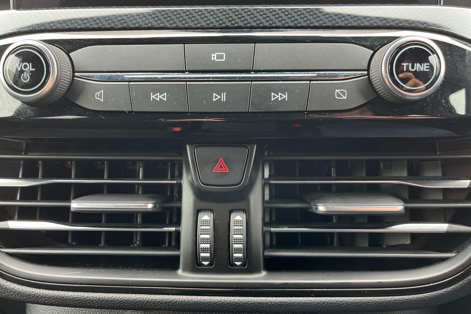 Ford Kuga Photo 33